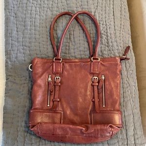 COLE HAAN mauve leather handbag